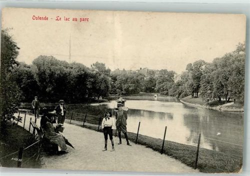 Ostende Le lac au parc