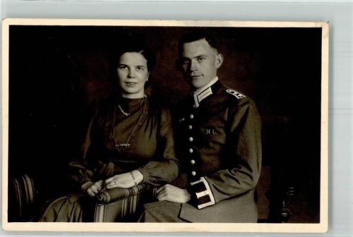 Deutscher Oberfeldwebel mit seiner Frau Privatfoto AK