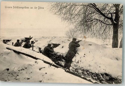 Landser in einem Graben im Winter an der Düna Fotograf Kühlewindt 3201