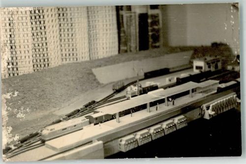Spielzeug-Eisenbahn FOTO KEINE AK