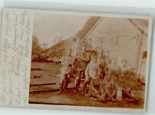 1916 Landser in Uniform vor einer Strohgedeckten Hütte Feldpost WK I 17. Landwehr-Division