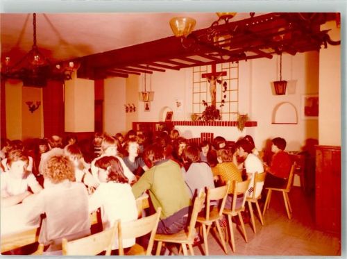 83346 W8221 Bergen , Chiemgau FOTO KEINE AK Speisesaal der Jugendherberge Foto Original aus Archiv eines Ansichtskartenverlags Ort handschriftlich