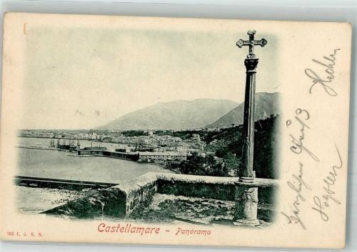 Castellamare del Golfo Denkmal Kreuz Säule Hafen