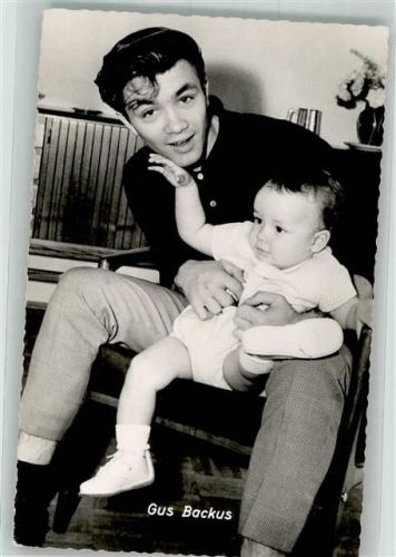 Portrait des Sängers Gus Backus mit Sohn Tim Fotograf Erwin Schneider
