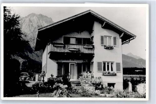 Hall Hausansicht Pension