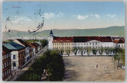Terezin Paradeplatz, Neues Postgebäude