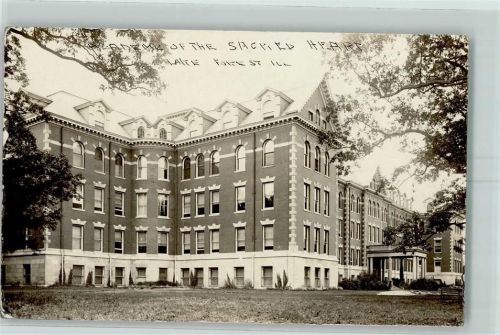 St. Louis Woodlands Lake Forest Akademik of the Sacred Heart