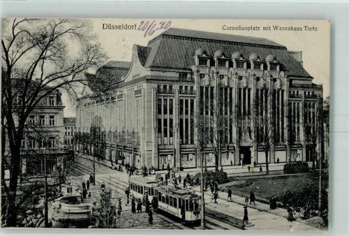 Düsseldorf Corneliusplatz mit Warenhaus Tietz Straßenbahn