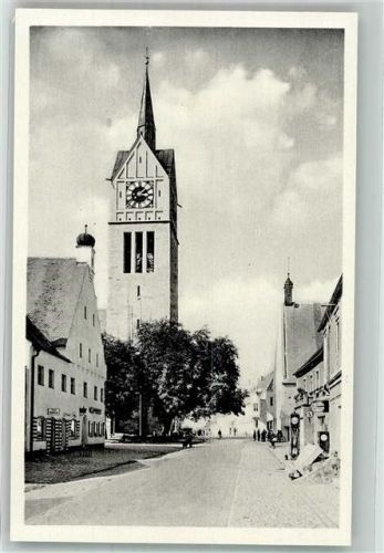 Neustadt Herzog-Ludwig-Straße mit Pfarrkirche St. Laurentius und Tankstelle