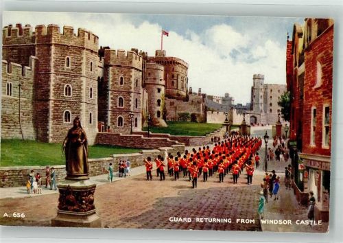 Windsor Denkmal Guard Returning from Windsor Castle
