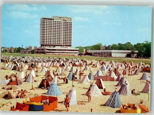 Warnemünde Strandleben beim Hotel Neptun Fotograf Wanke