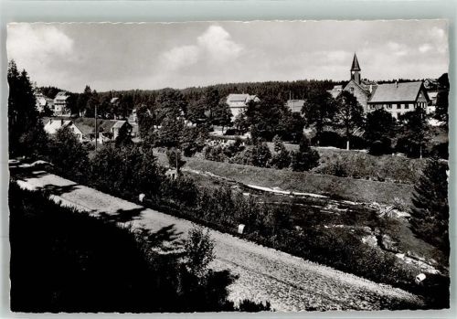 Kniebis Panorama des Ortes mit Ev. Kirche Verlag Kurt Görtz Nr. 3022