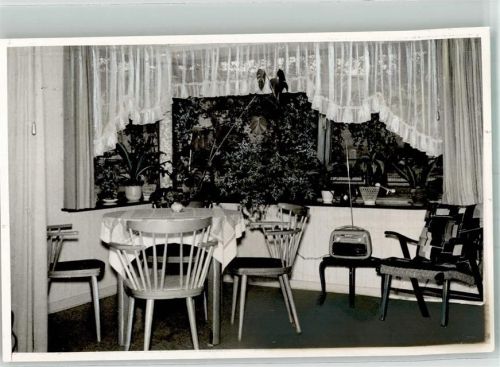 Barbis Gaststube einer Pension mit Radio Foto Original aus Archiv eines Ansichtskartenverlages Ort handschriftlich