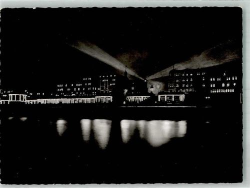 Borkum Leuchtfeuer bei Nacht