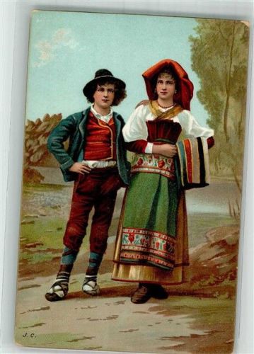 Junges Paar in bunter Tracht