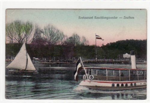 Zeuthen. Abgebildet ist eine Ansicht vom Restaurant Rauchfangwerder mit dem See. Postalisch befördert mit Marke 1910. Kleiner Bug unten links, sonst gut erhalten.
