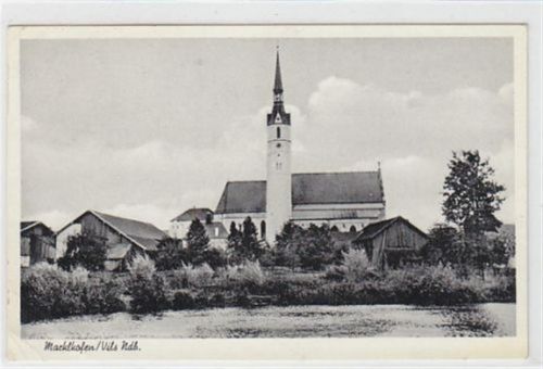 Marklkofen an der Vils Ndb. / Kreis Dingolfing - Landshut. Teilansicht mit Kirche gelaufen 10.11.1958. Leichter Knick untere linke Ecke , sonst gut erhalten.