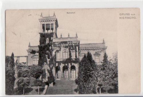 Kierberg mit Bahnhof gelaufen von 1906. Leichte Stempelspuren, kleiner Knick unten rechts, leichter Bug oben links und unten rechts, sonst gut erhalten