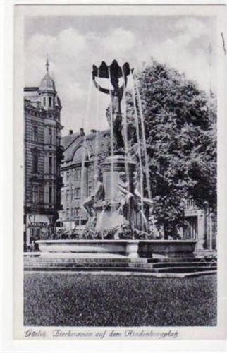 Görlitz Görlitz / Zgorzelec mit Zierbrunnen a.d. Hindenburgplatz ungelaufen Ecken mit Albumabdrücken, sonst gut erhalten