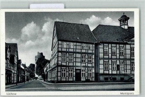 Lüchow Marktplatz Fachwerkhäuser Amtsturm