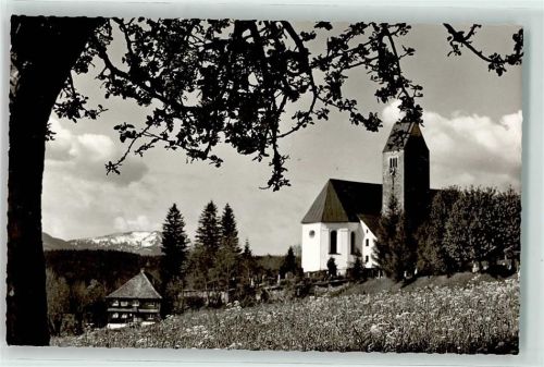 Mittelberg An der Gerhalde Kirche Blumenwiese