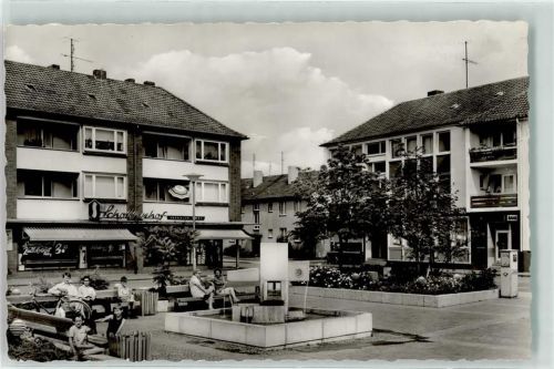 Friedrichsfeld Marktplatz Metzgerei Schottenhof Briefkasten Brunnen Bank
