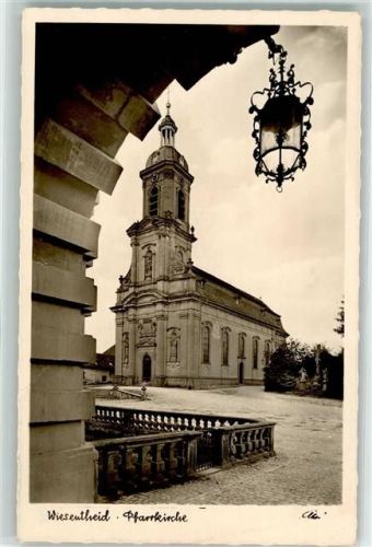 Wiesentheid Pfarrkirche St. Mauritius Hängestraßenlampe