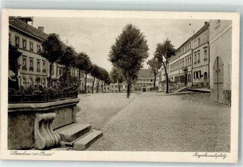 Landau Bezirksamtsplatz