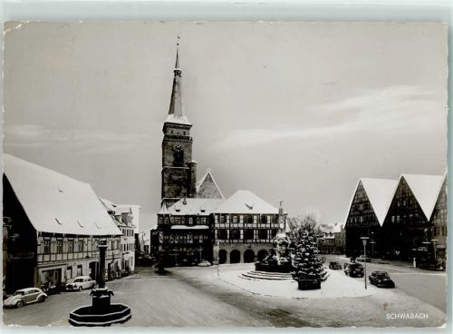 Schwabach Kirche Brunnen Autos Winter Schnee