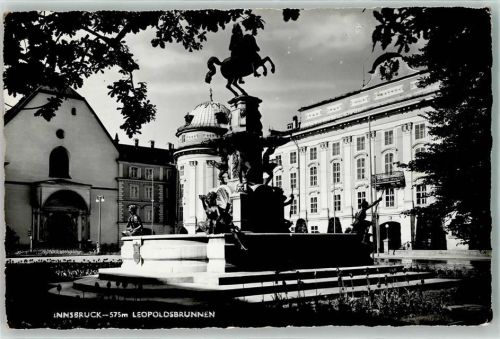 Innsbruck Leopoldsbrunnen