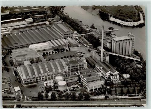 Asnieres-en-Poitou Fliegeraufnahme Margarinerie Astra Fabrik