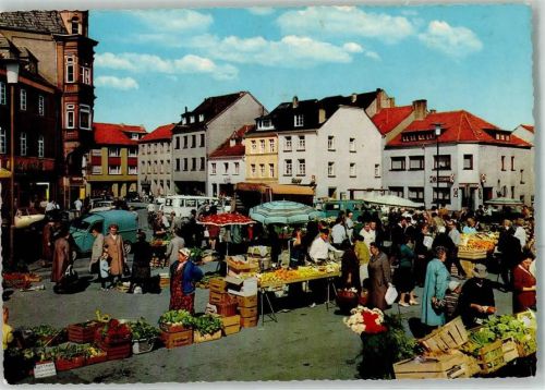 66663 W6640 Merzig - Kirchplatz Marktstände VW Bulli Marktszene