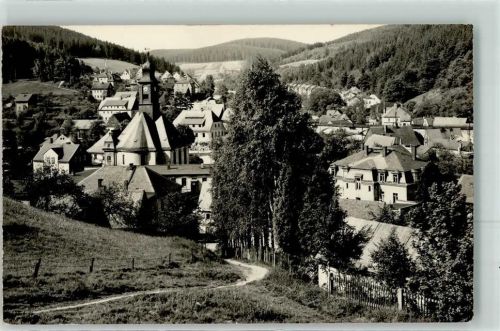 Schmiedeberg mit Kirche Kirche zur Heiligen Dreieinigkeit