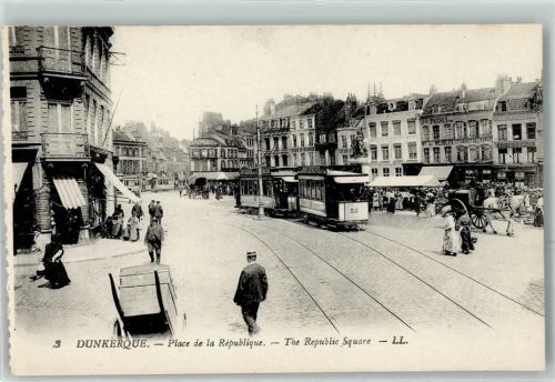 Dunkerque Place de la Repubique Straßenbahn Nr. 58 Marktszene