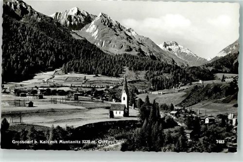 Großdorf Kals mit Muntanitz 3221 m Osttirol Kirche