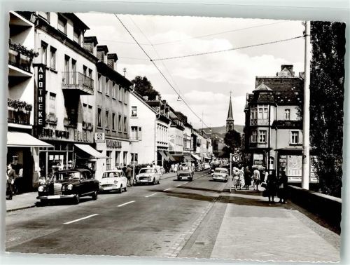 St. Wendel Bahnhofstrasse Apotheke Mercedes Auto