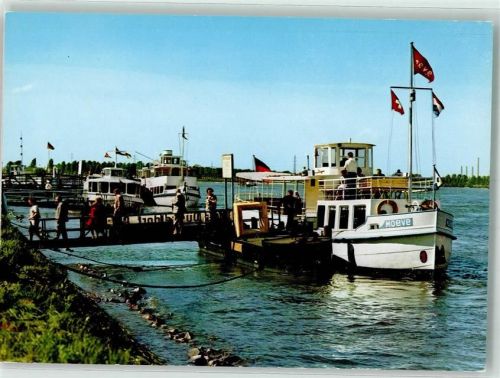 Zons Bootsanlegestelle Motorschiff Moeve