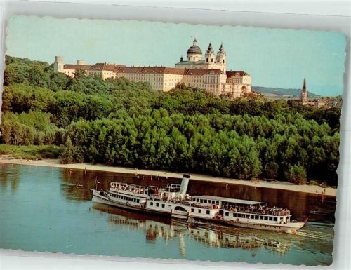 Melk Raddampfer MS Johann Strauss unterhalb vom Kloster Fotograf Roland König Binnenschiff Foto AK