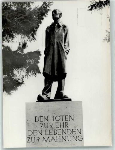 Dachau Den Toten zur Ehr den Lebenden zur Mahnung Denkmal im Krematorium