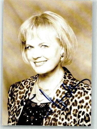 Portrait von Ulla Norden mit Autogramm