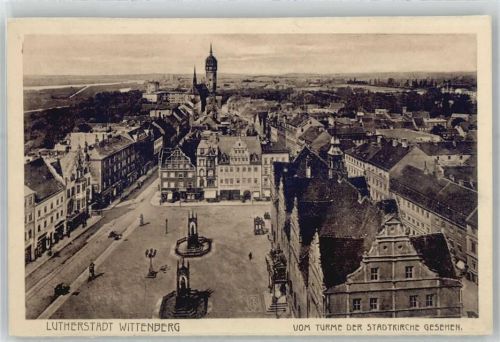 Lutherstadt Wittenberg Denkmal, Teilansicht von der Stadtkirche gesehen