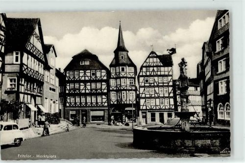 34560 W3580 Fritzlar - Markt mit Rolandsbrunnen