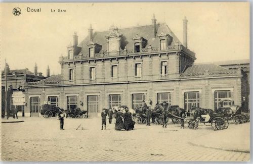 59500 Douai - Bahnhof, Kutsche