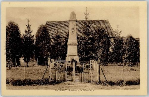 Hornoy-le-Bourg Le Monument Kriegerdenkmal