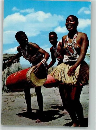 Trommler vom Stamm der Kitui Kenia
