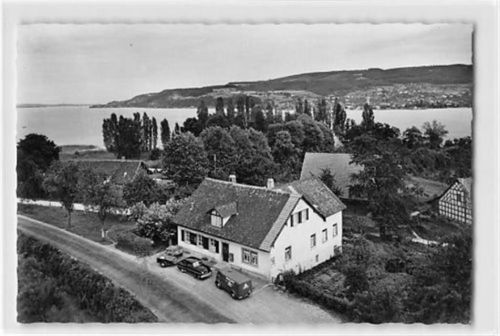 Hemmenhofen am Untersee. Gasthaus zur Post ungelaufen Leichter Bug unten in der Mitte, sonst gut erhalten