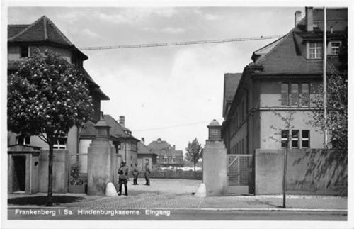 Frankenberg Frankenberg in Sachsen. Eingang der Hindenburgkaserne gelaufen. Stempeldurchdruck, sonst gut erhalten