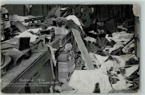 1918 Vue d`une partie des Magasins Au Gagne Petit apres le passage des allemands