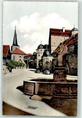 Thurnau Marktplatz Brunnen VW Käfer