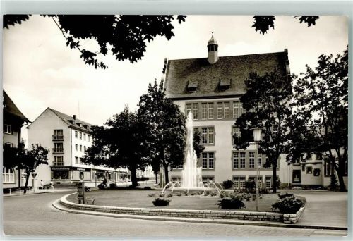 Schwabach Schillerplatz Springbrunnen Ortswegweiser